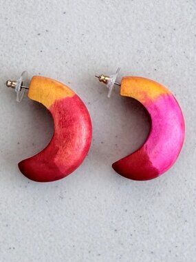 Vintage Crescent Wood Earrings 1980s Sunset Pink/Yellow/Orange Ombre Chunky
